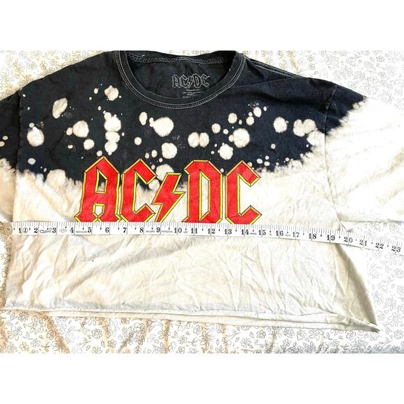 AC/DC Bleached Crop Top Band T-Shirt Medium Black Gray Red Logo - Picture 3 of 5